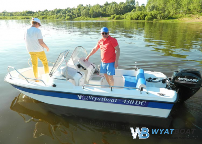 Wyatboat-430DC (тримаран)